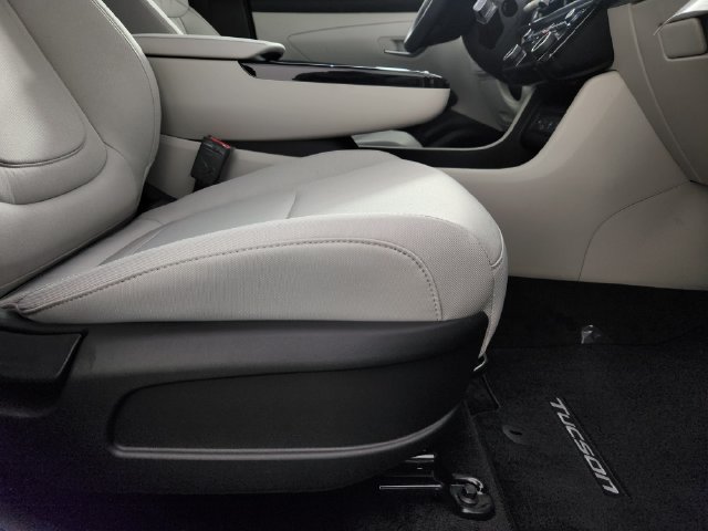 New 2026 Hyundai Tucson Blue SE AWD/4WD image 19