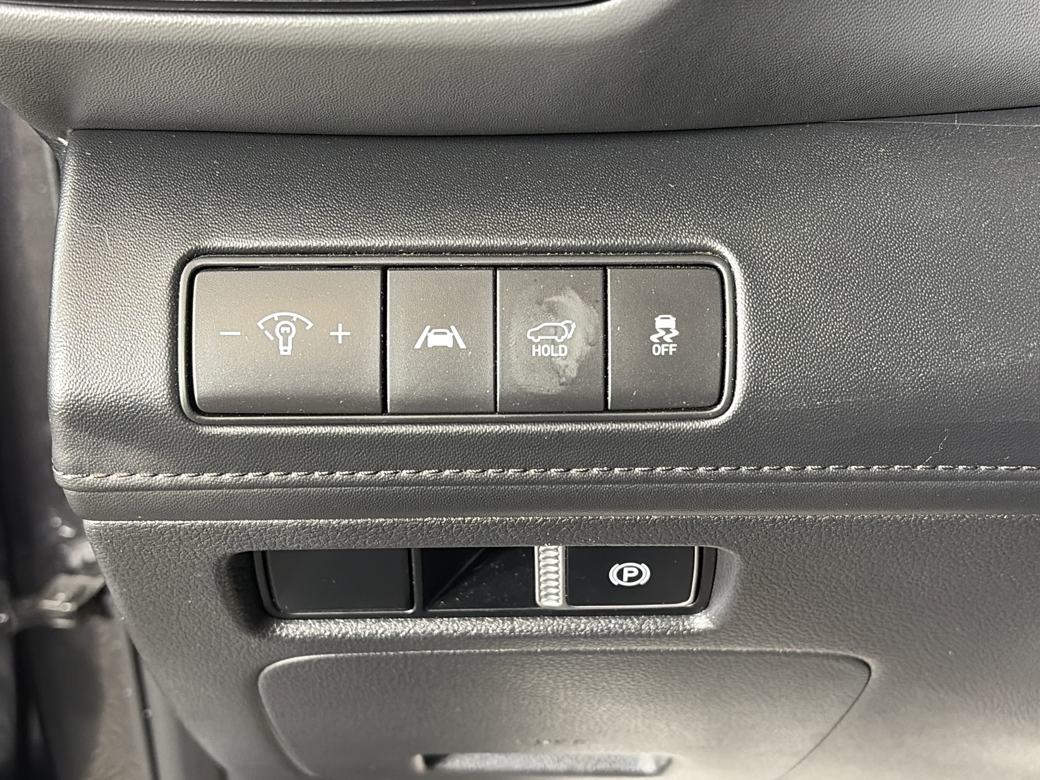 Used 2023 Hyundai Santa Fe Limited w/ Cargo Package image 29