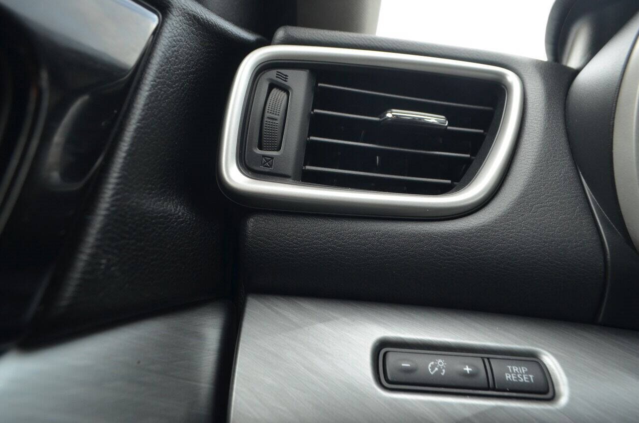 Used 2016 Nissan Maxima 3.5 S image 37