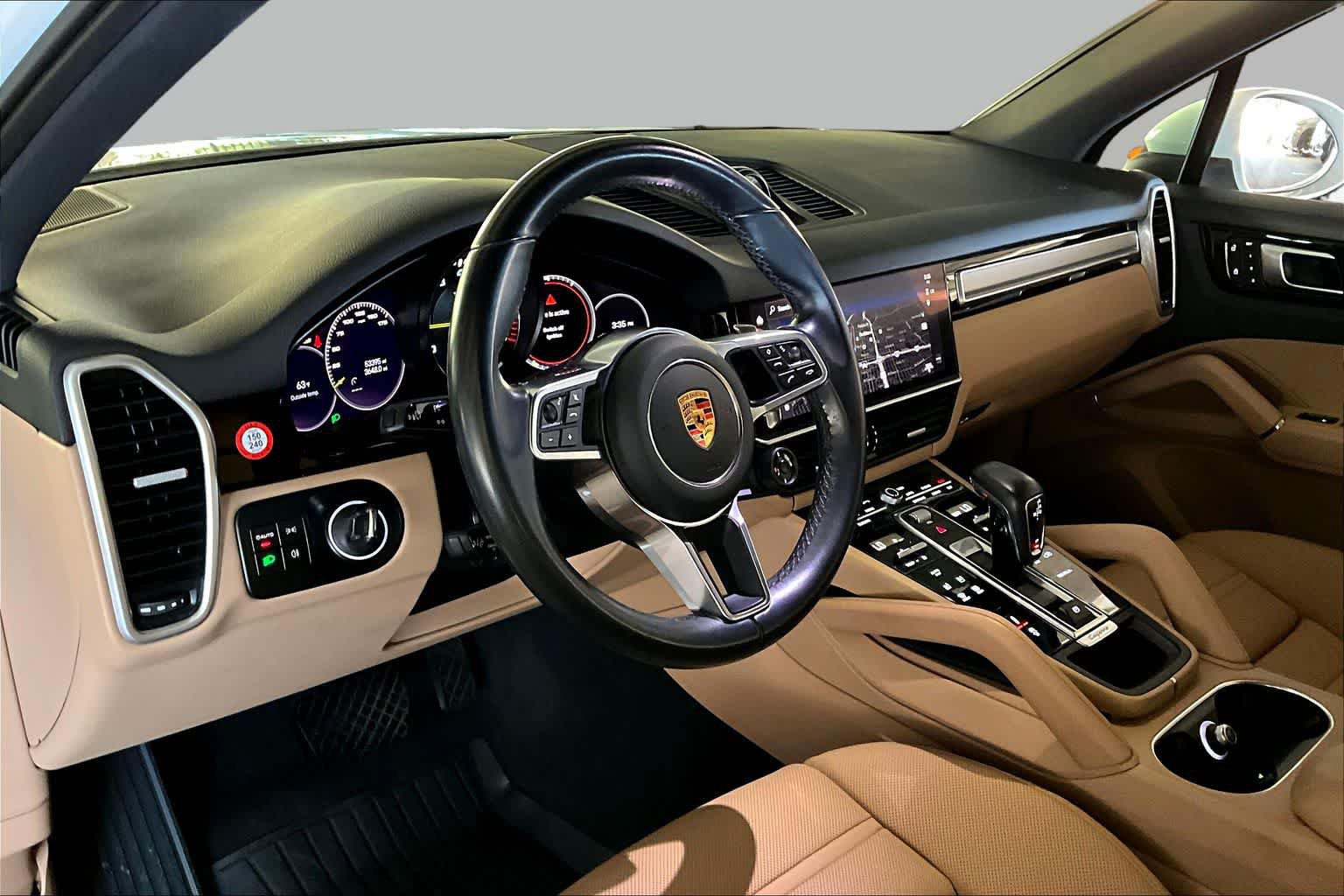 Used 2022 Porsche Cayenne E-Hybrid AWD/4WD image 30