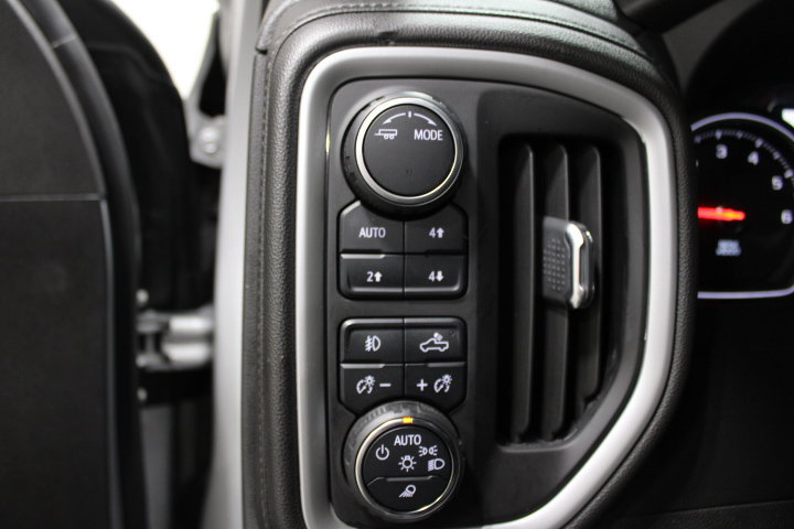 Used 2022 Chevrolet Silverado 1500 RST w/ Redline Edition AWD/4WD image 42