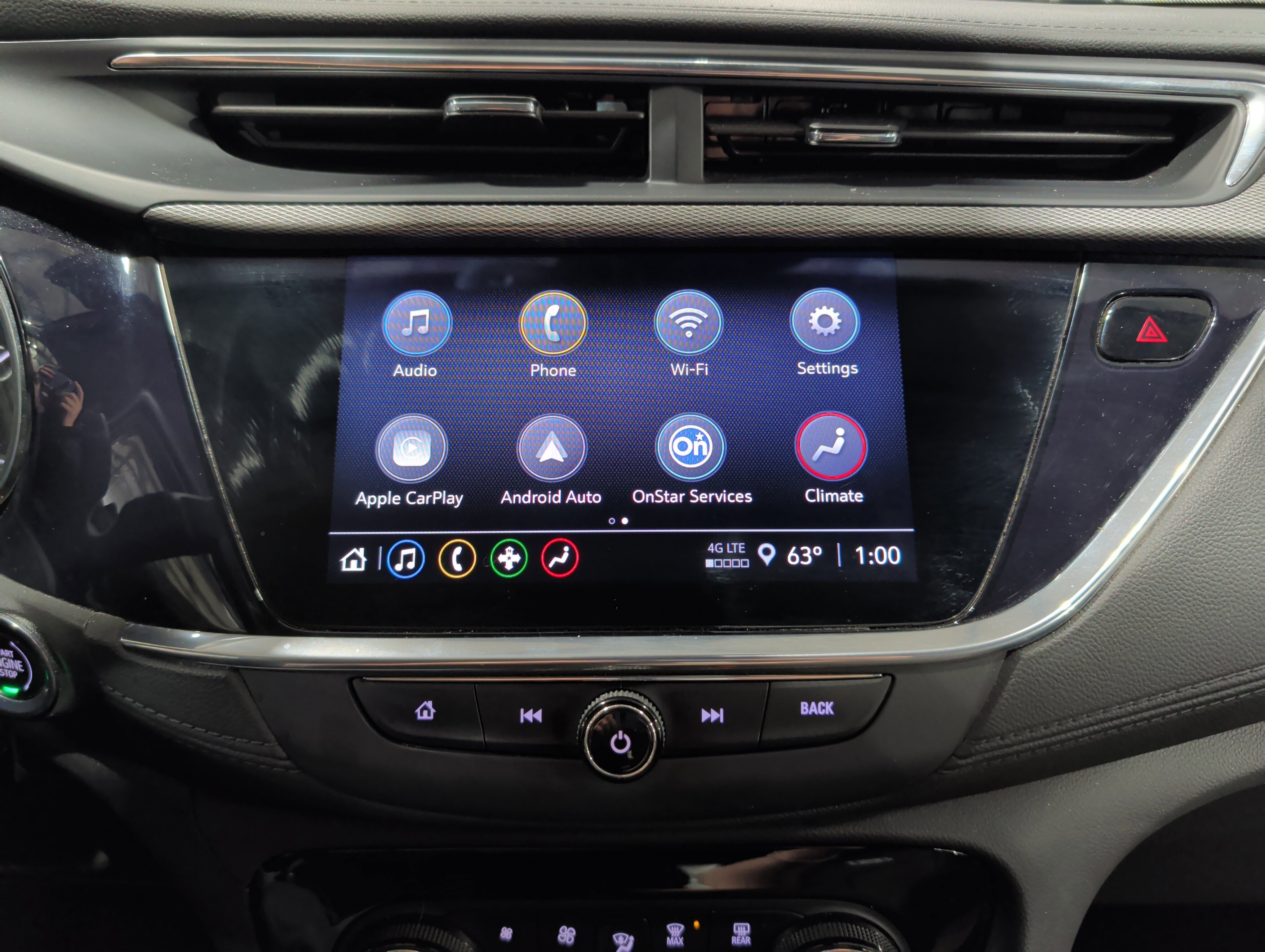 Used 2023 Buick Encore GX Essence w/ Experience Buick Package image 10