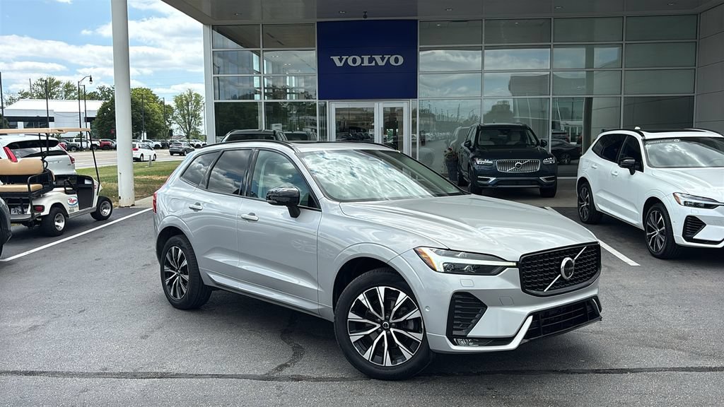 Certified 2024 Volvo XC60 B5 Plus w/ Climate Package AWD/4WD image 2