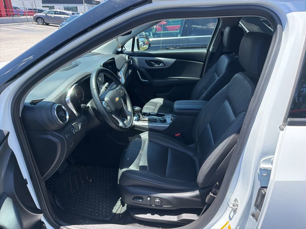 Used 2023 Chevrolet Blazer LT FWD image 7