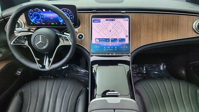 Used 2022 Mercedes-Benz EQS 450+ Sedan image 35