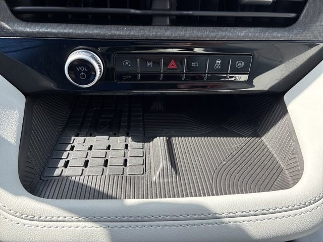 Used 2025 Ford Explorer Platinum w/ Ultimate Package image 41