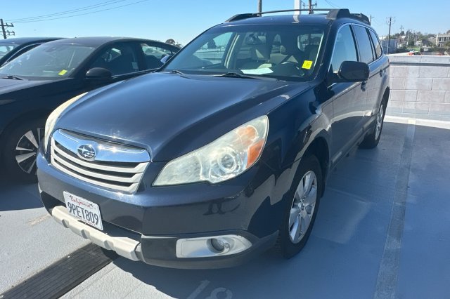 Used 2012 Subaru Outback 3.6R Limited w/ Popular Pkg 1B
