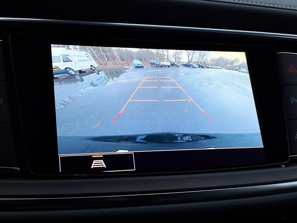 Used 2023 Buick Enclave Essence image 22