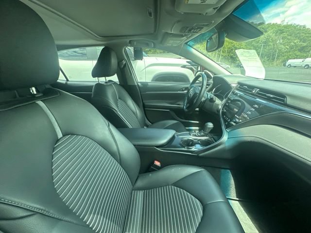 Used 2018 Toyota Camry SE w/ Audio Package FWD image 10