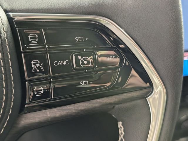 Certified 2023 Jeep Grand Cherokee L Overland AWD/4WD image 18