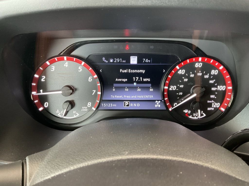 Used 2024 Nissan Titan PRO-4X w/ Pro-4x Utility Package image 13