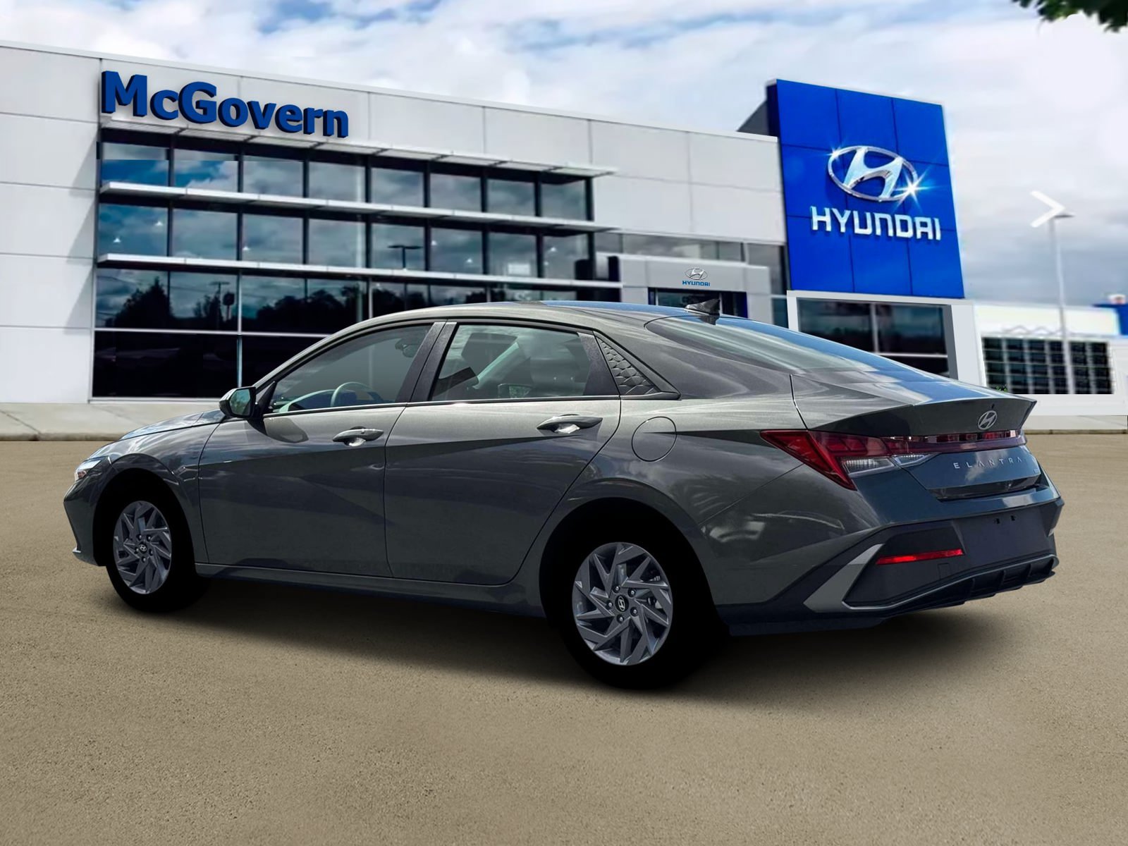 New 2026 Hyundai Elantra Hybrid FWD image 4