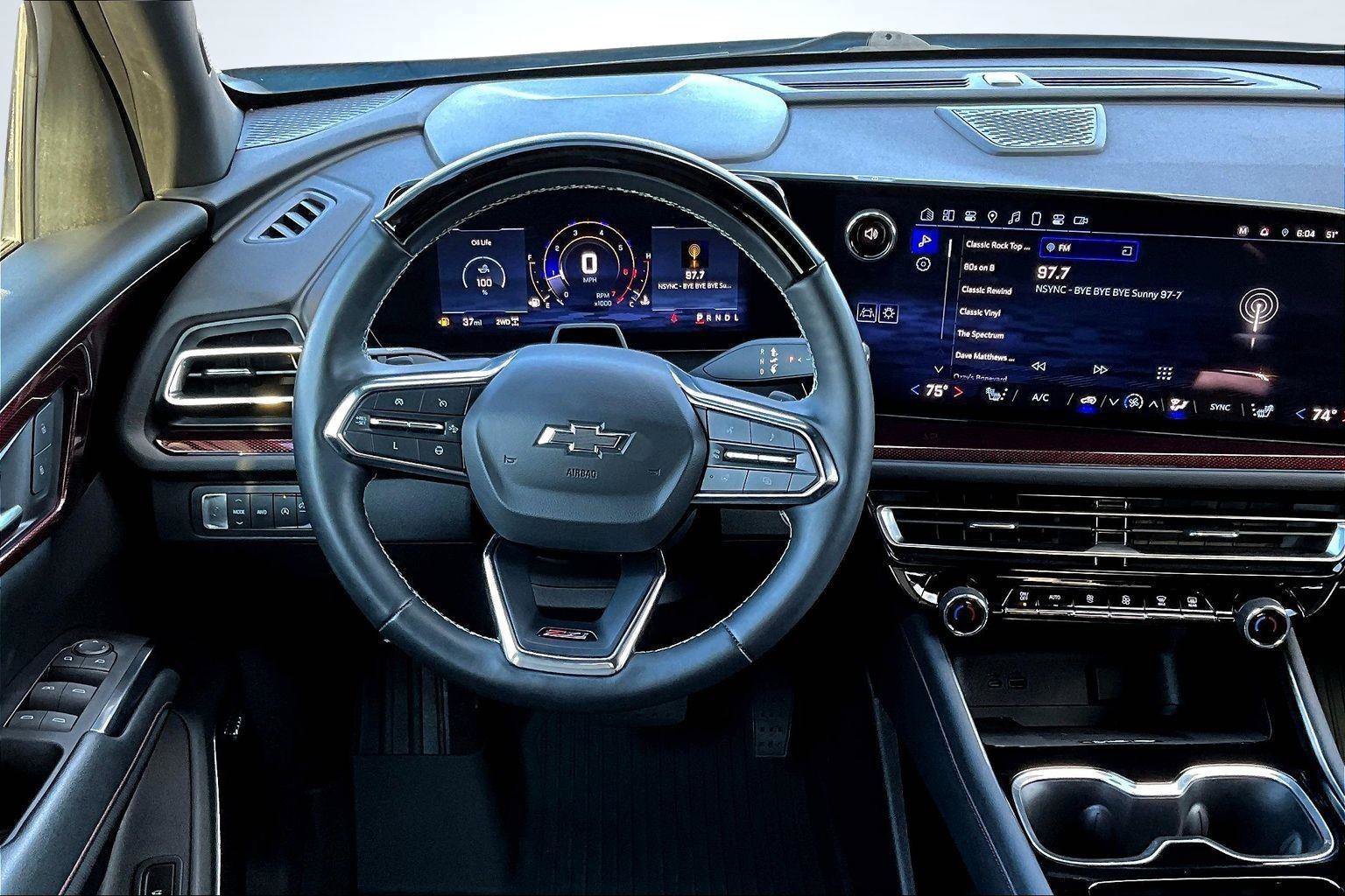 Used 2024 Chevrolet Traverse Z71 w/ Enhanced Driving Package image 6