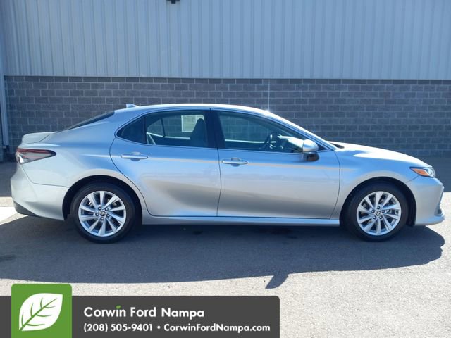 Used 2022 Toyota Camry LE w/ Cold Weather Package AWD/4WD image 2