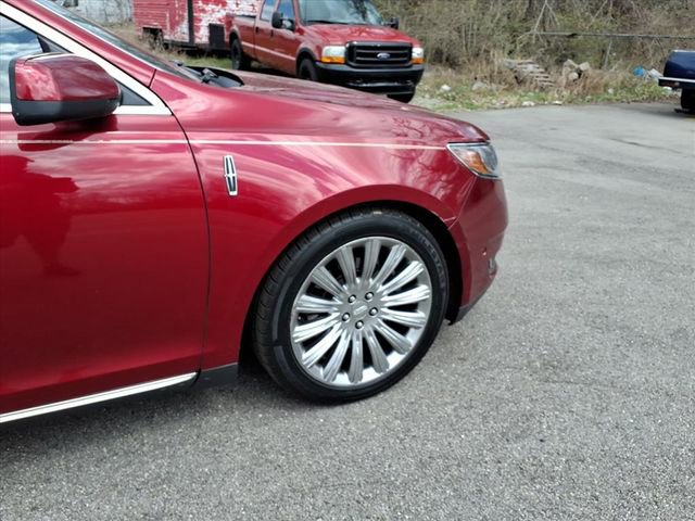 Used 2013 Lincoln MKS AWD image 11