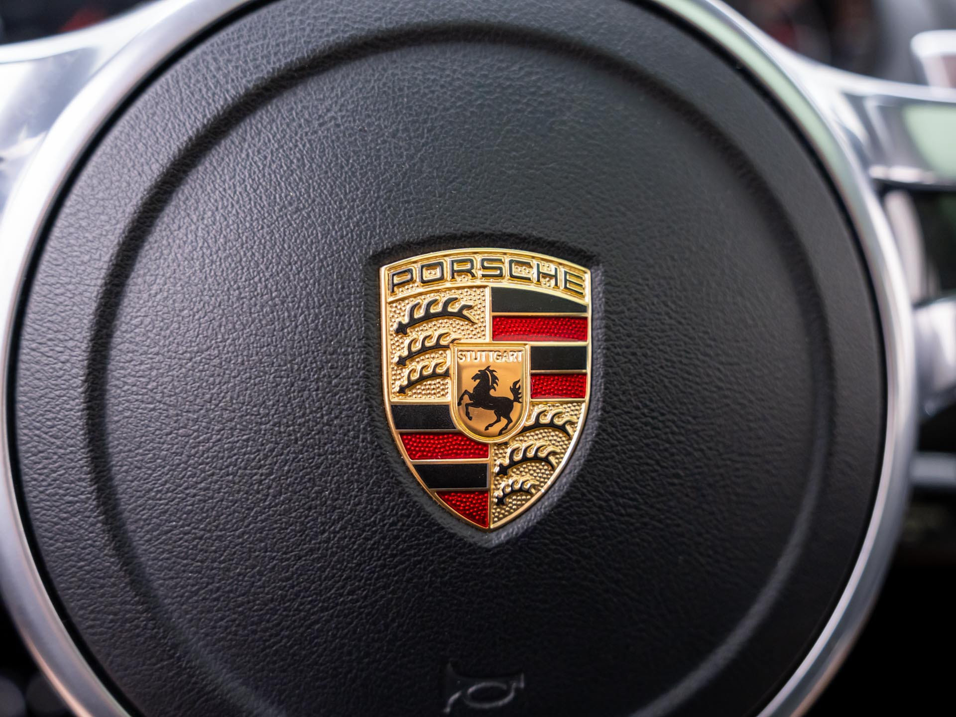 Used 2014 Porsche Cayenne GTS AWD/4WD image 30