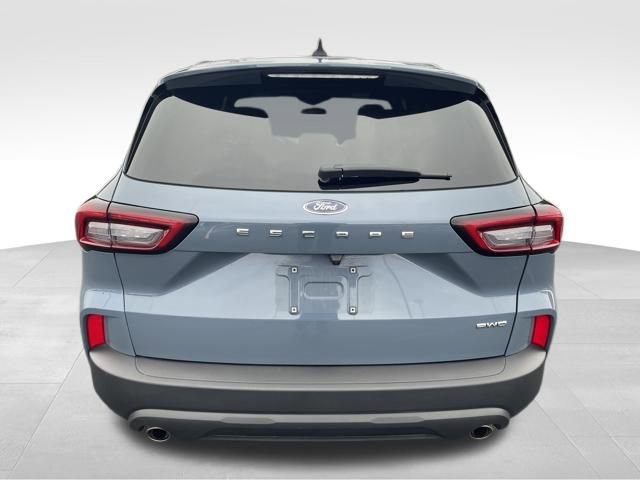Used 2025 Ford Escape ST-Line image 4