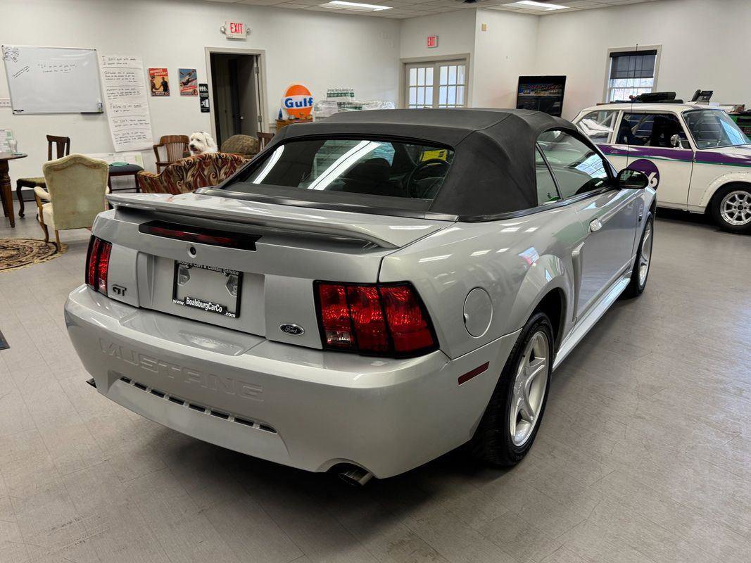 Used 2000 Ford Mustang GT RWD image 19