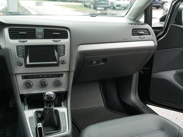 Used 2015 Volkswagen Golf TDI S FWD image 23