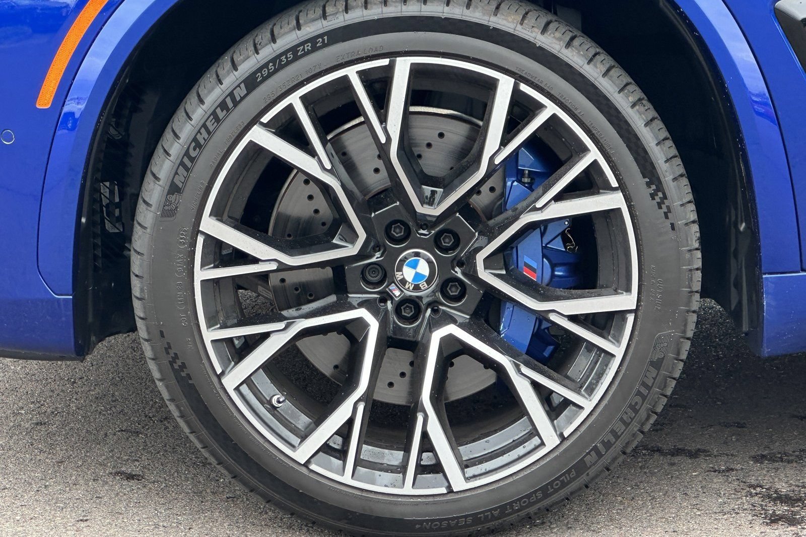 Used 2026 BMW X5 M Competition w/ Executive Package AWD/4WD image 25
