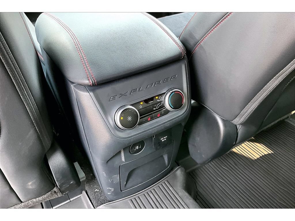 Used 2025 Ford Explorer ST AWD/4WD image 13
