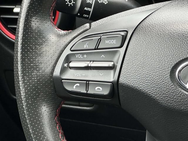Used 2019 Hyundai Kona Ultimate AWD/4WD image 23
