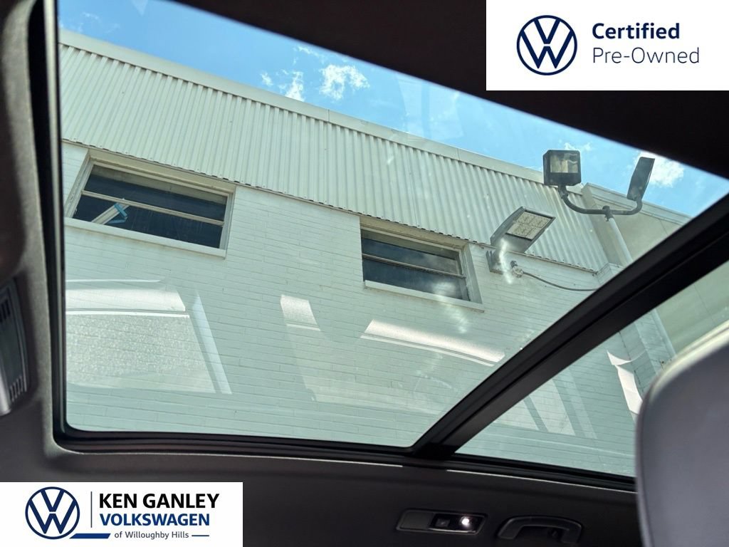 Certified 2024 Volkswagen Tiguan SE R-Line AWD/4WD image 25