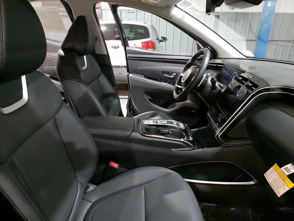 Certified 2024 Hyundai Tucson Limited image 10