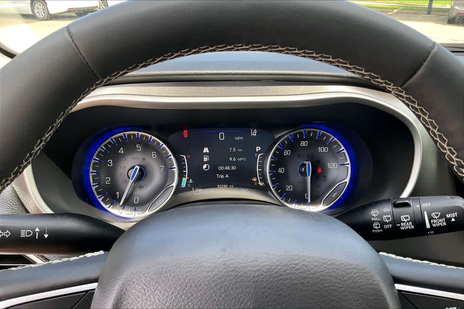 Certified 2024 Chrysler Pacifica Touring-L FWD image 25