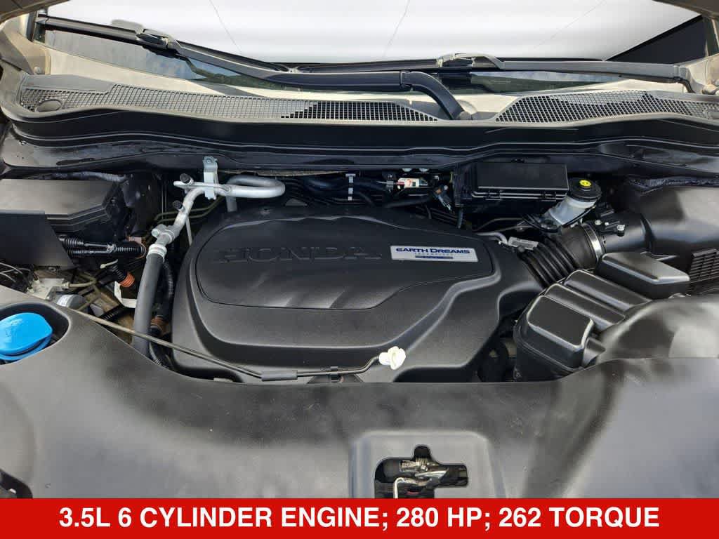Used 2020 Honda Pilot Touring image 13