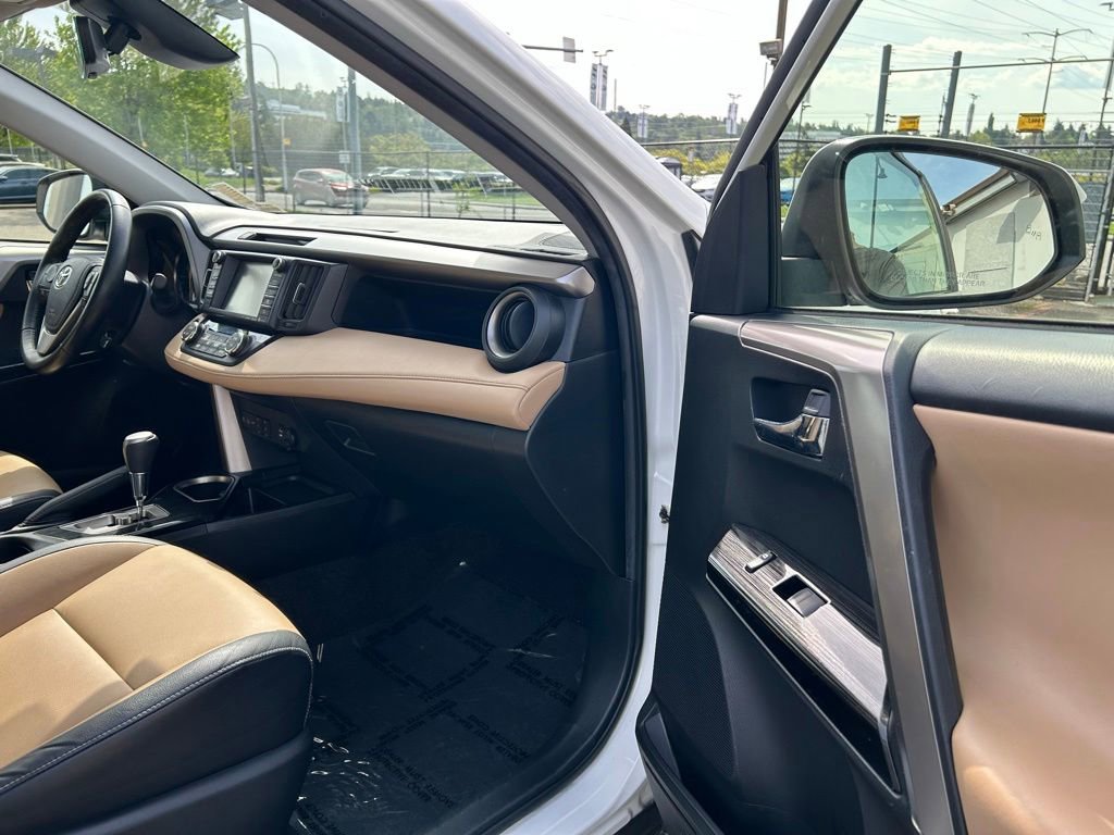 Certified 2018 Toyota RAV4 Limited AWD/4WD image 15