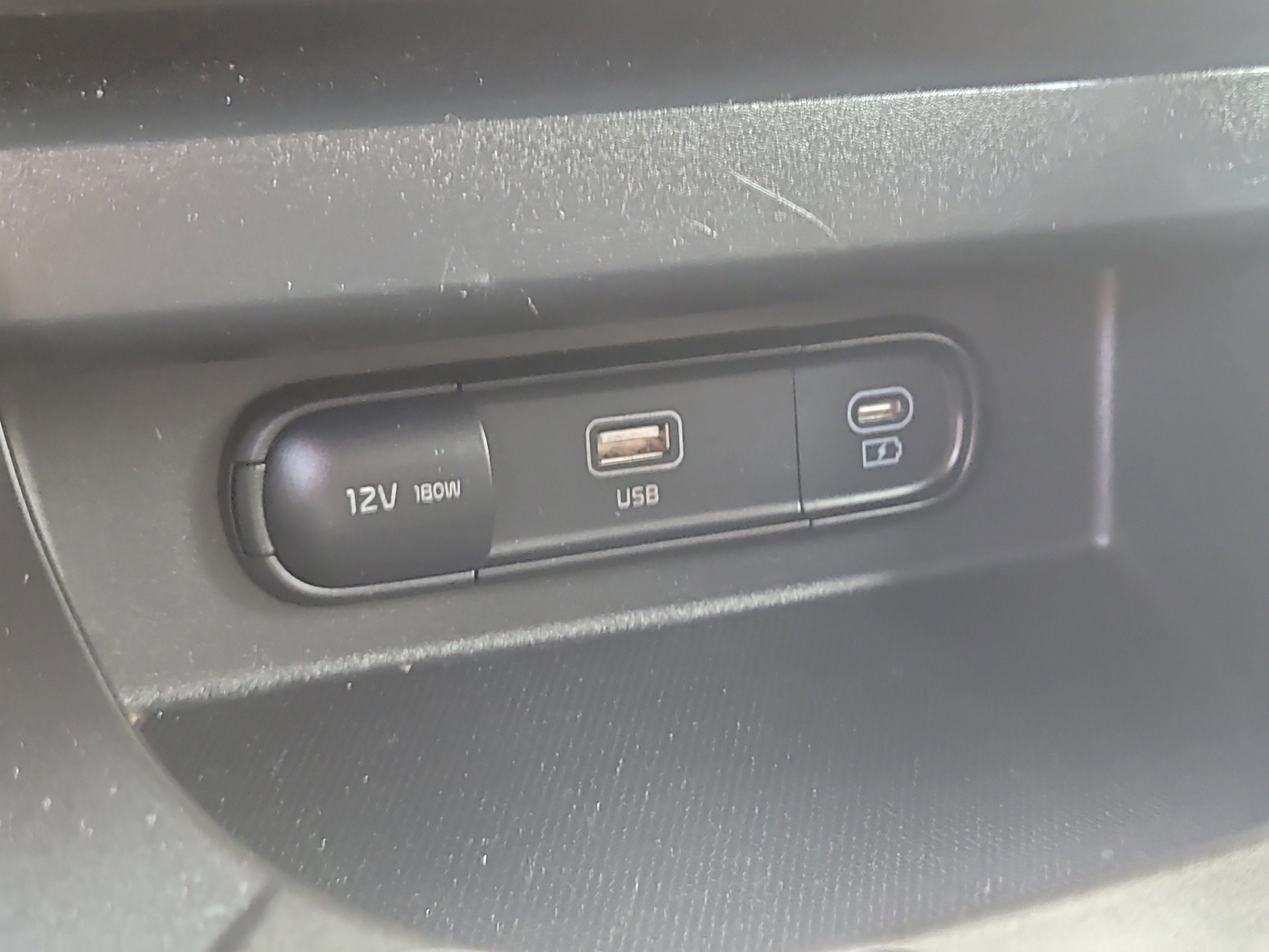 Used 2025 Kia Seltos S FWD image 26