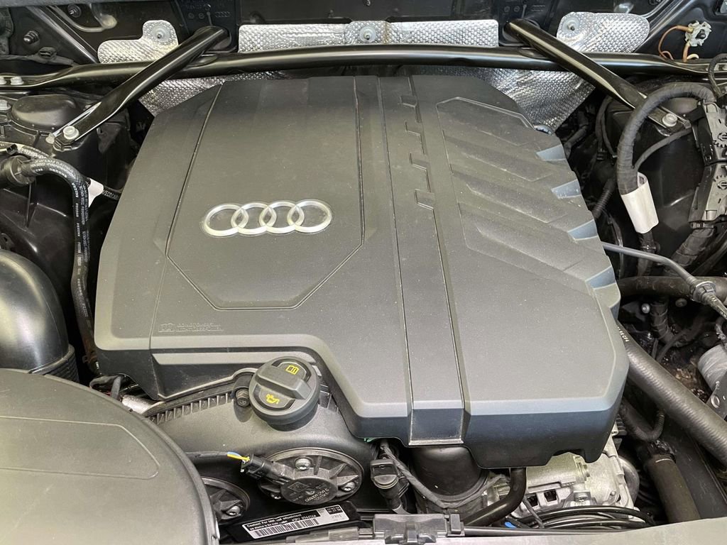 Certified 2022 Audi Q5 2.0T Premium w/ Convenience Package image 24