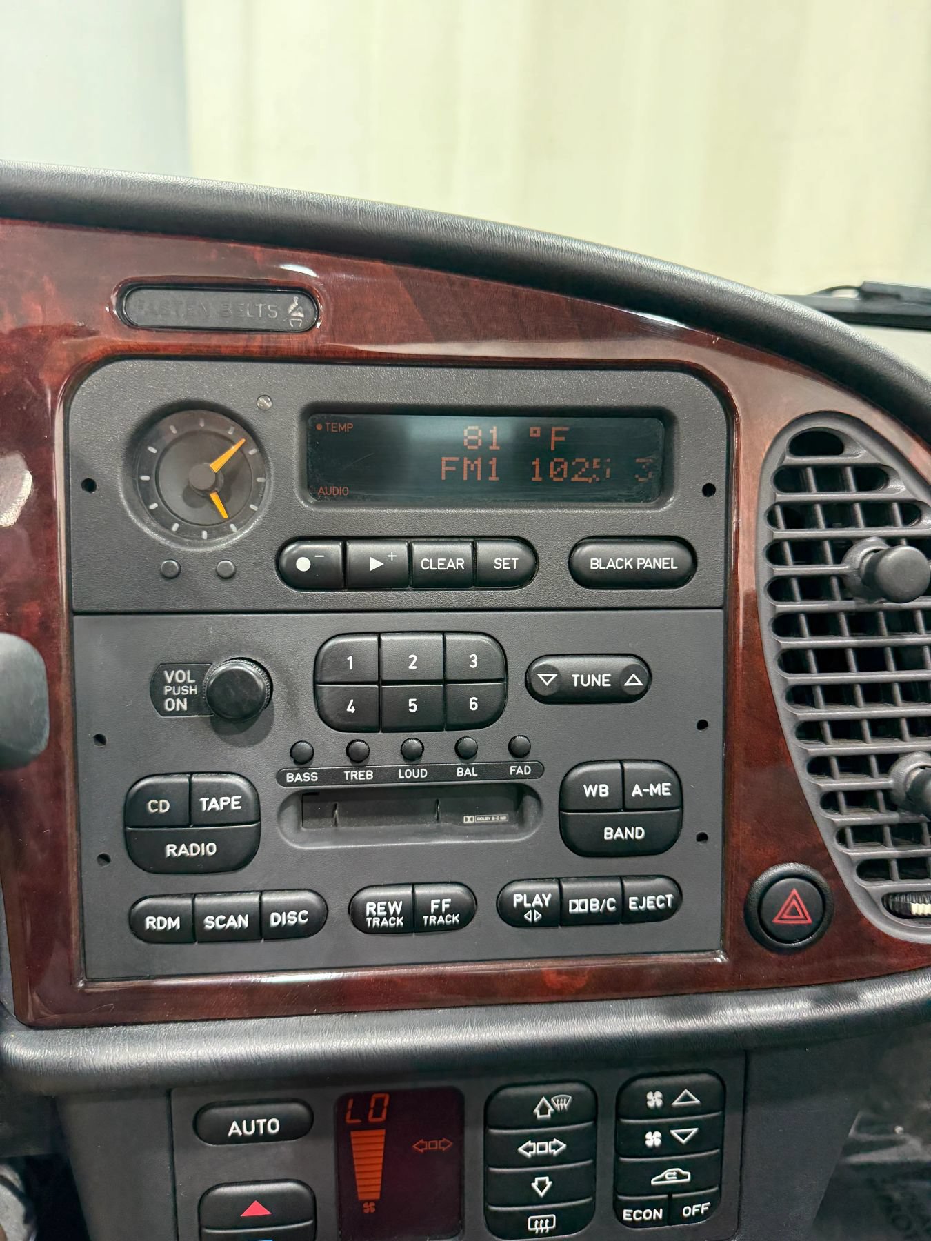 Used 1998 Saab 900 SE Turbo FWD image 32