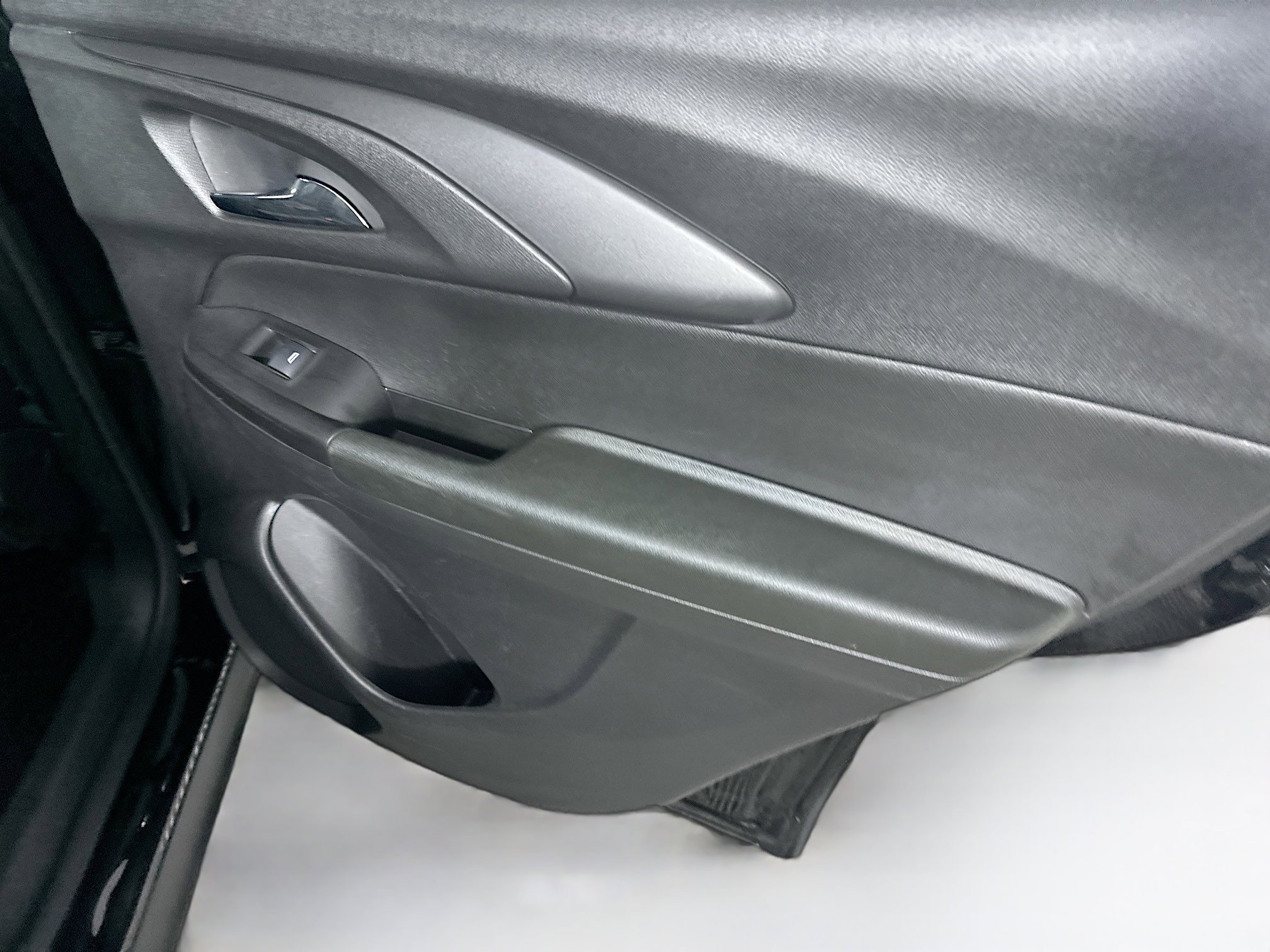 Used 2024 Chevrolet TrailBlazer LS image 27