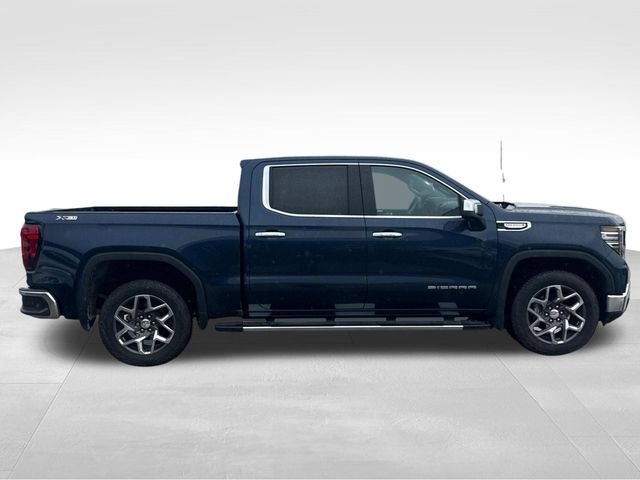 Used 2023 GMC Sierra 1500 SLT AWD/4WD image 12