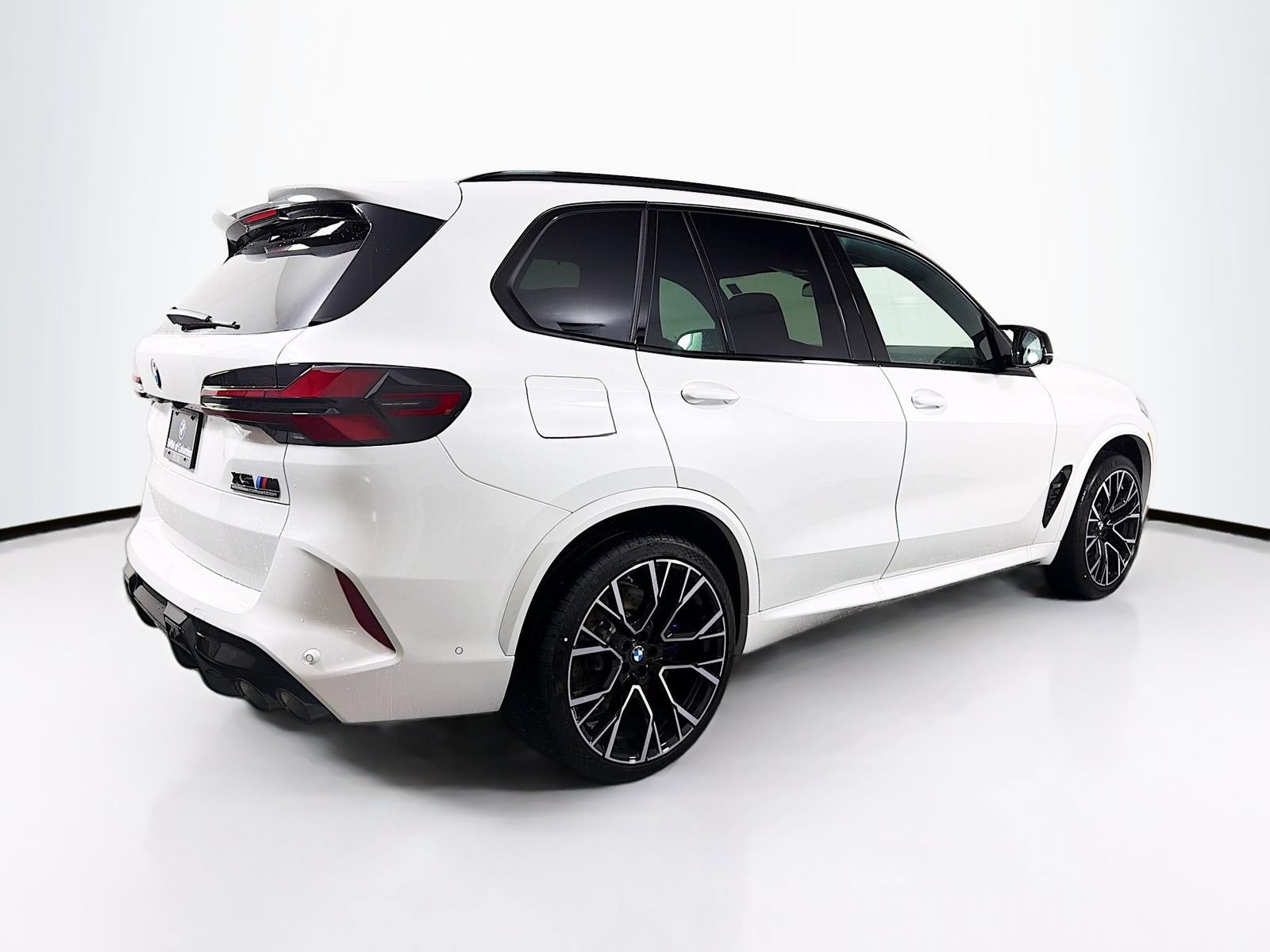 New 2026 BMW X5 M Competition w/ Executive Package AWD/4WD image 7