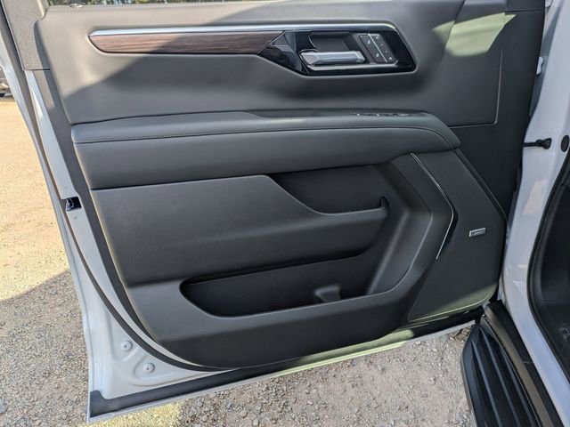 New 2026 Chevrolet Suburban LT w/ Comfort Package image 8