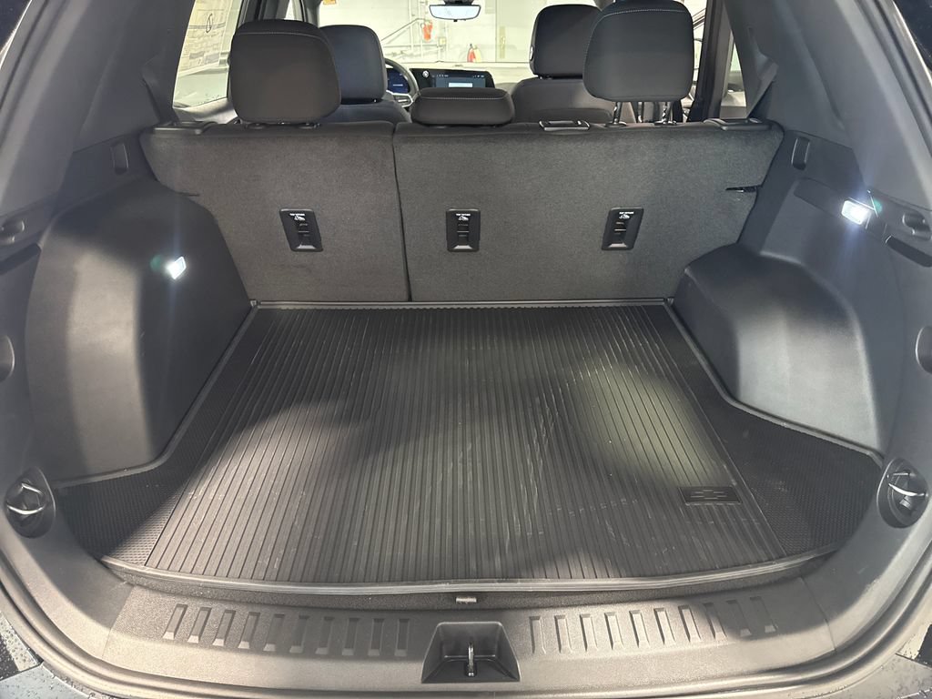 New 2026 Chevrolet Equinox LT w/ Safety and Technology Package AWD/4WD image 43