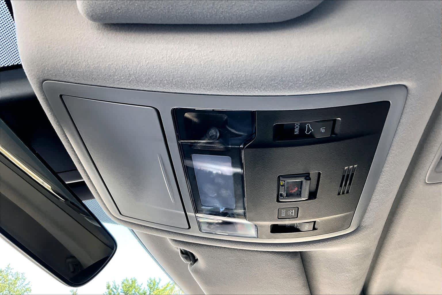 Used 2022 Lexus RX 350 FWD w/ Premium Package image 32