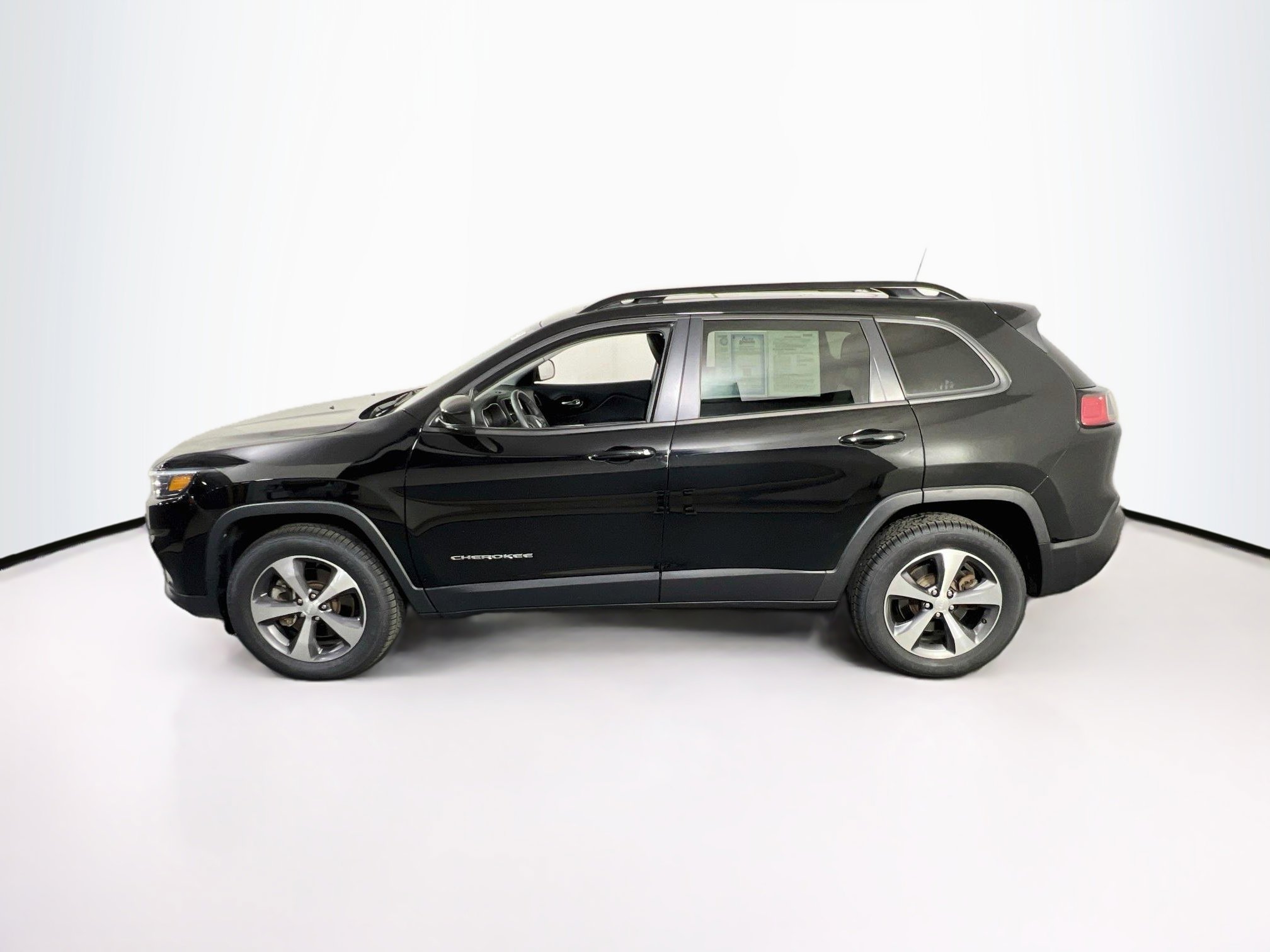 Used 2022 Jeep Cherokee Limited AWD/4WD image 8