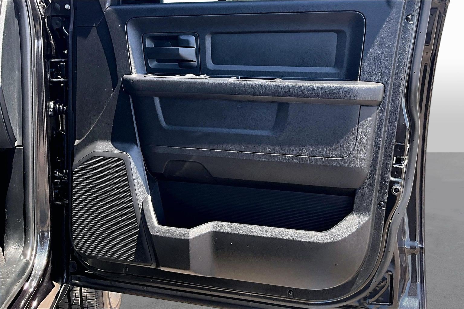 Used 2015 RAM 1500 Express AWD/4WD image 18