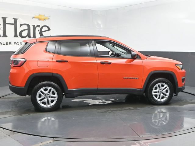 Used 2018 Jeep Compass Sport w/ Cold Weather Group AWD/4WD image 37