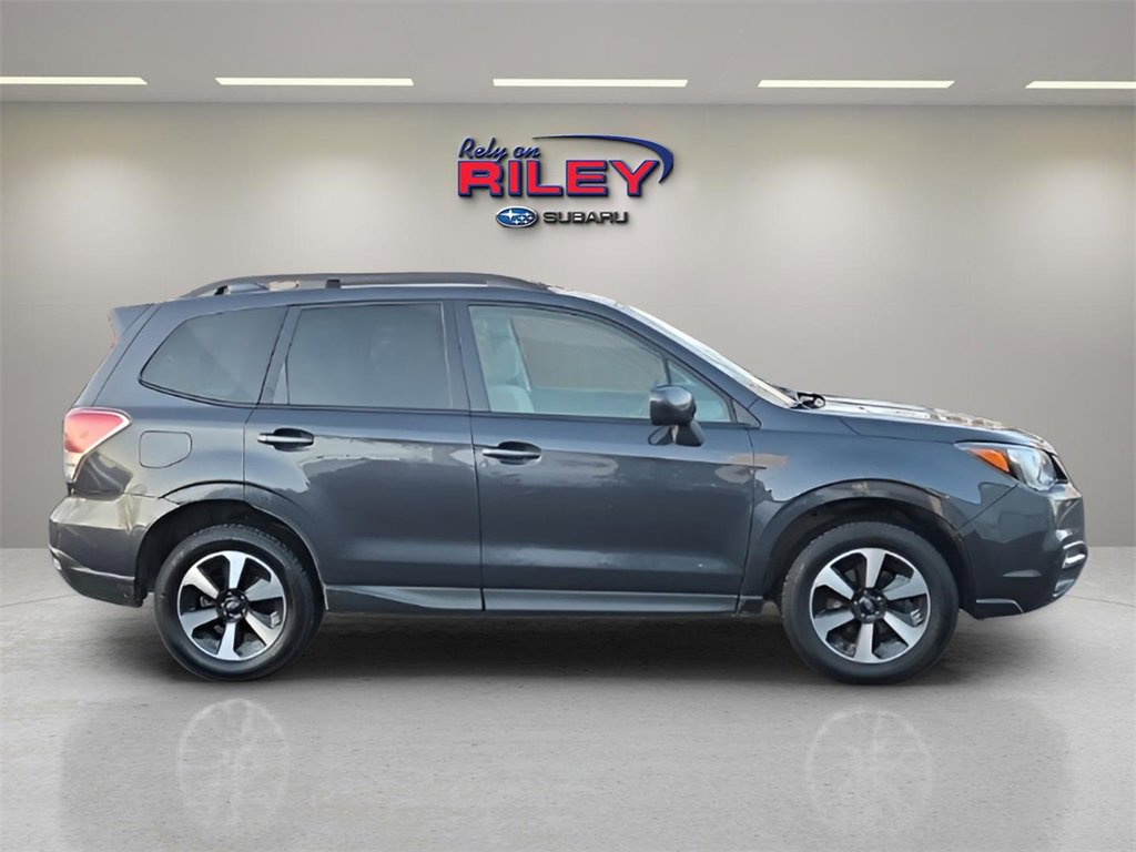 Used 2017 Subaru Forester 2.5i Premium image 6