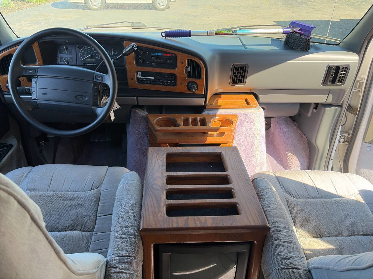 Used 1994 Ford E-150 and Econoline 150 RWD image 9