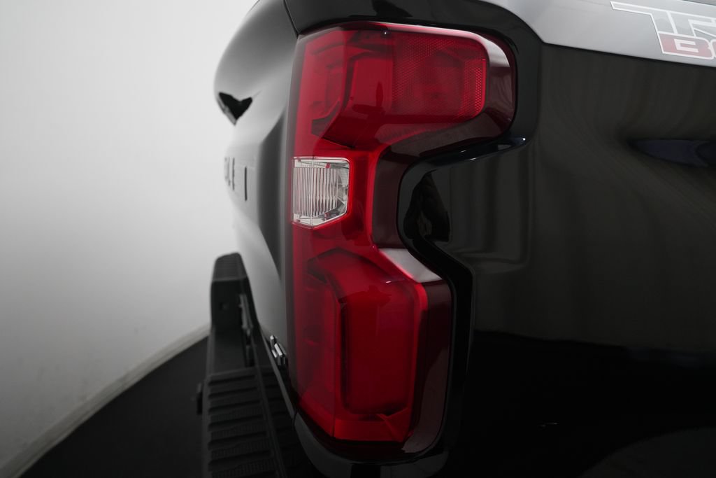 Used 2021 Chevrolet Silverado 1500 LT Trail Boss w/ Bed Protection Package AWD/4WD image 29