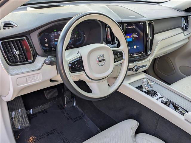 Used 2023 Volvo XC60 T8 Ultimate w/ Protection Package Premier image 10