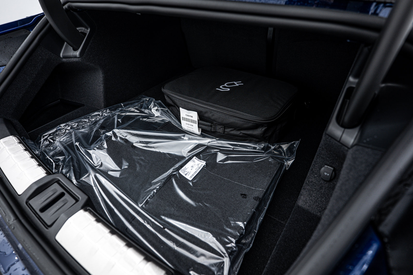 New 2025 Porsche Taycan 4S image 23