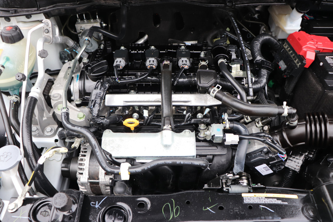 Used 2024 Nissan Versa S w/ Trunk Package image 40