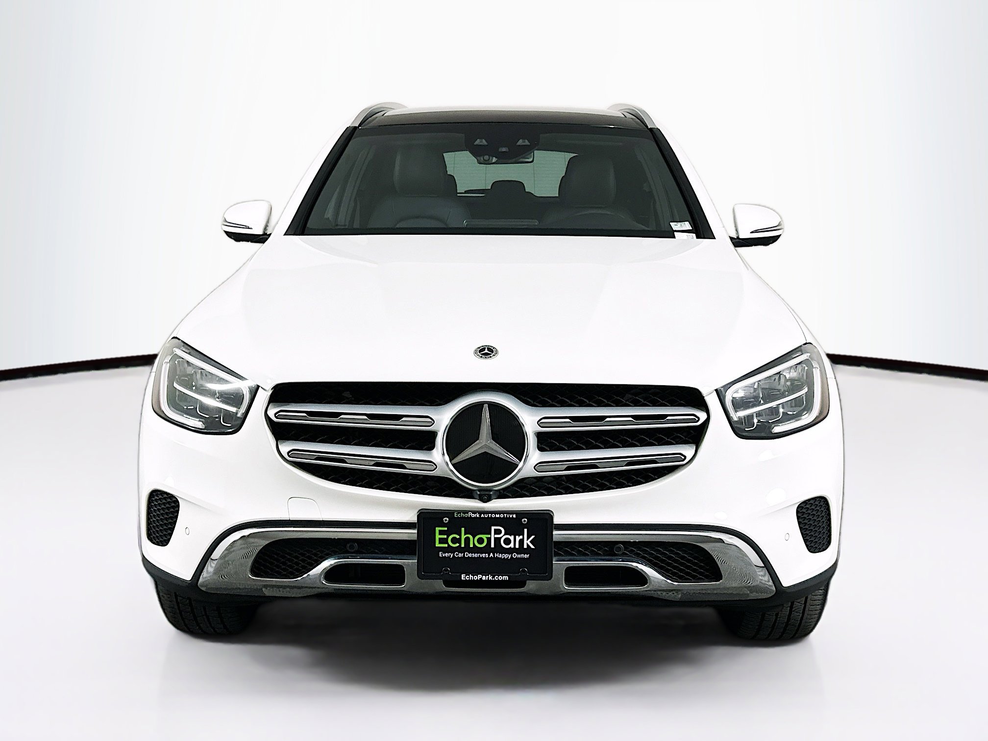 Used 2022 Mercedes-Benz GLC 300 4MATIC w/ Driver Assistance Package image 2